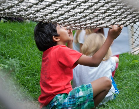 Integrating areas which enable kids to learn and play at the same time.